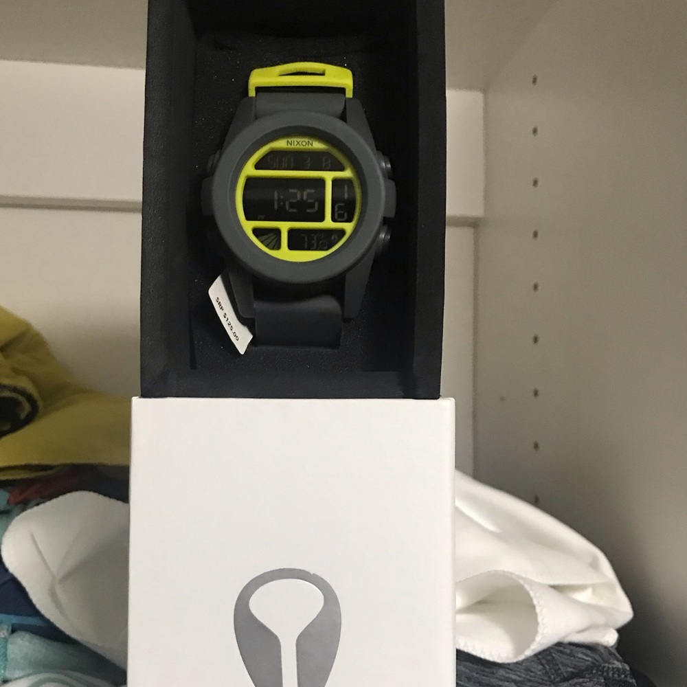 Nixon watch